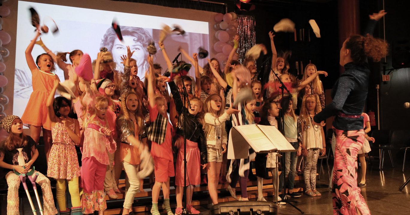 Lilleaker skolekor vår 2016