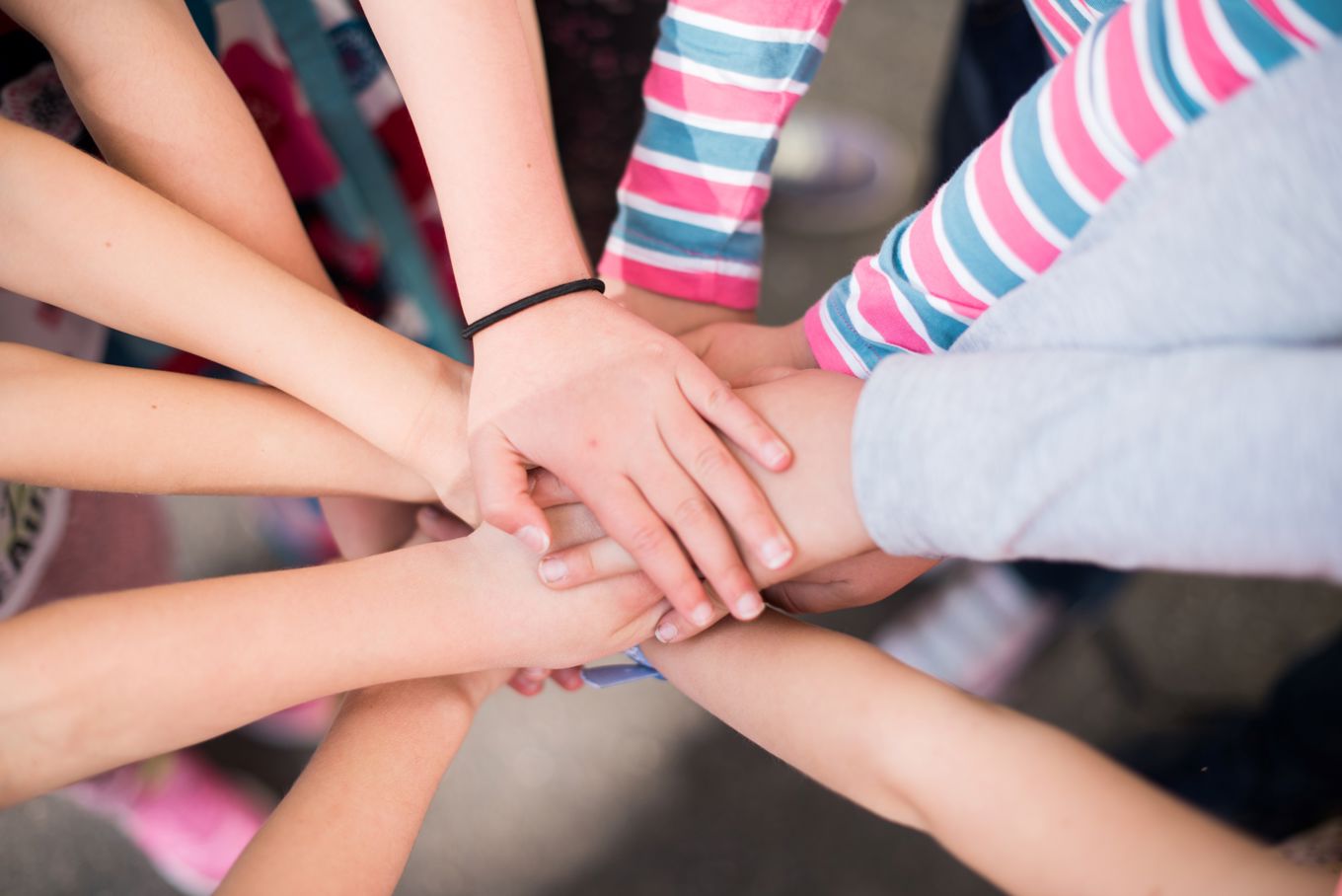 hender i ring hender i ring